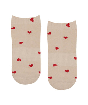 LOVE ME LOW RISE GRIP SOCKS