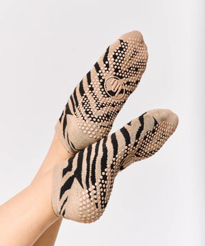 CLASSIC LOW RISE GRIP SOCKS - MIDNIGHT ZEBRA